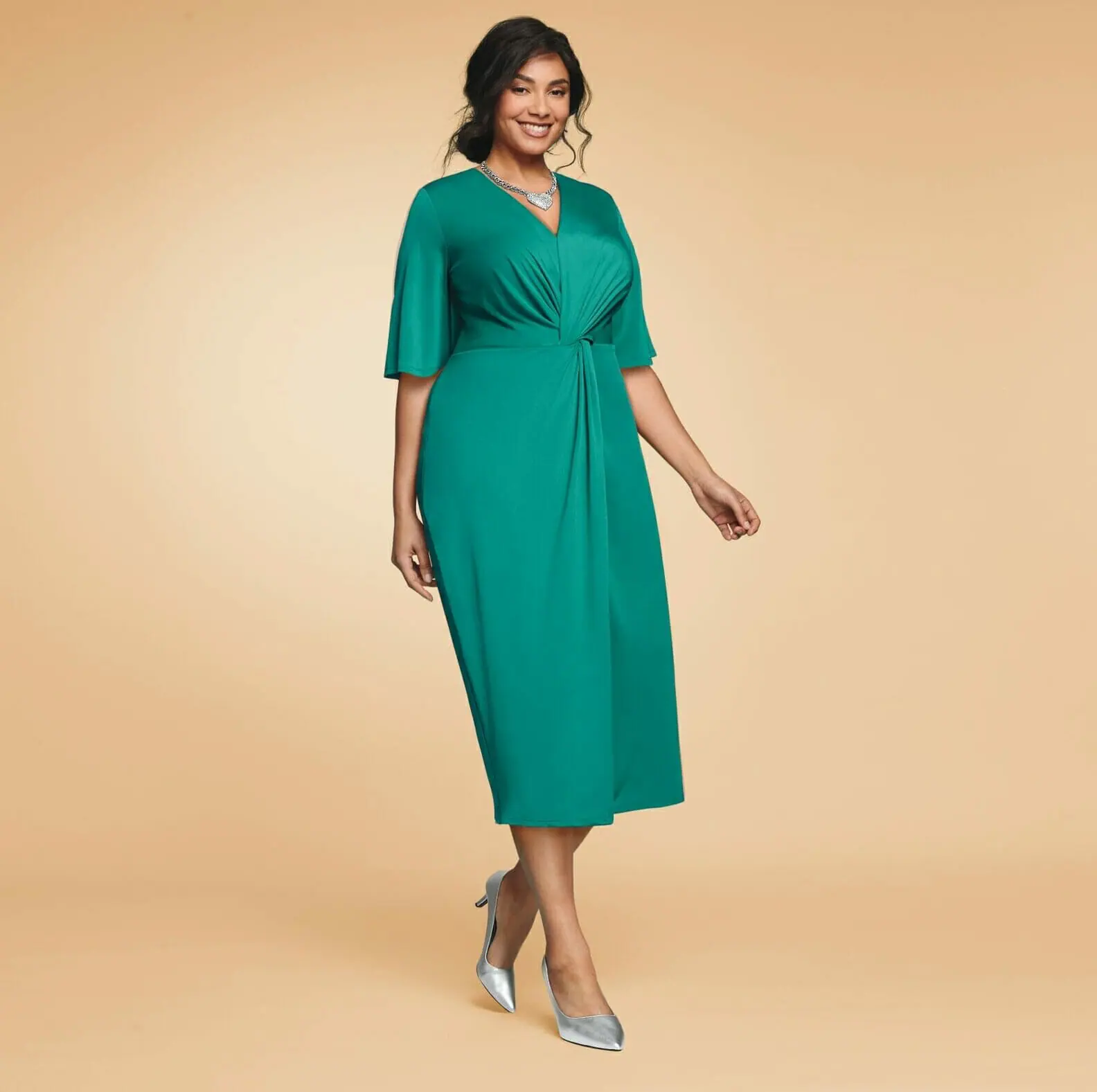 How to Find the Perfect Fit when Shopping for Plus Size Graduation Dresses 